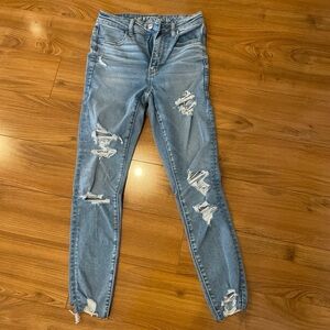 American Eagle Outfitters Light Blue Distressed Skinny Jeans